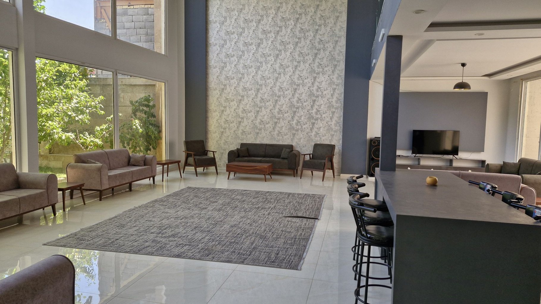 ویلا چهارخوابه استخردار آبگرم اهورا