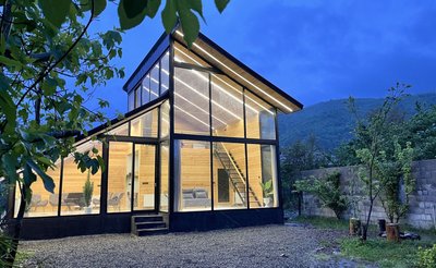 کلبه یک خوابه شیشه ای افرا