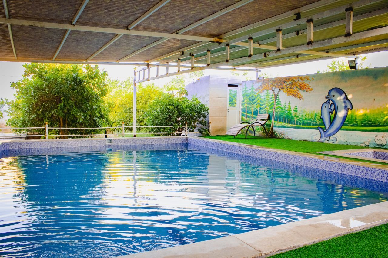 سه خوابه استخردار باغ پری