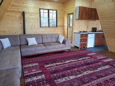 کلبه دوخوابه چوبی شعبانیان