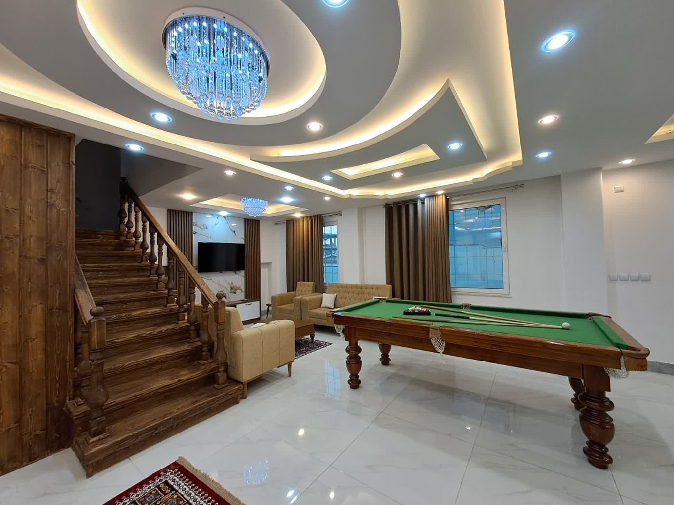 سه خوابه استخردار چهارصد دستگاه ترنج