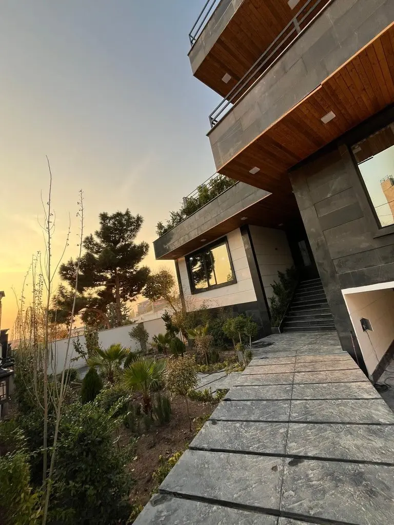 ویلا سه خوابه استخردار آبگرم عمارت شاهان - عمارت سه خواب شاهان 