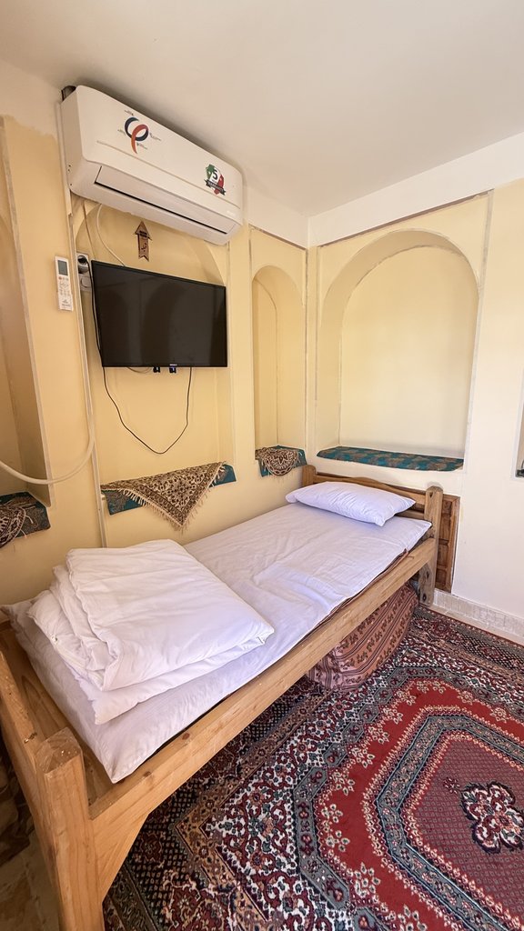 اقامتگاه سنتی صالحی 2 - واحد یک تخته بالا