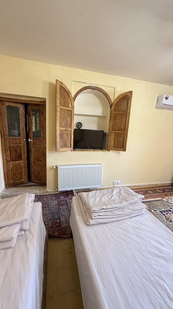 اقامتگاه سنتی صالحی 2 - واحد سه تخته بالا یک