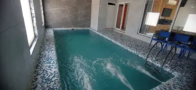 ویلا سه خوابه استخردار آبگرم مانی 3