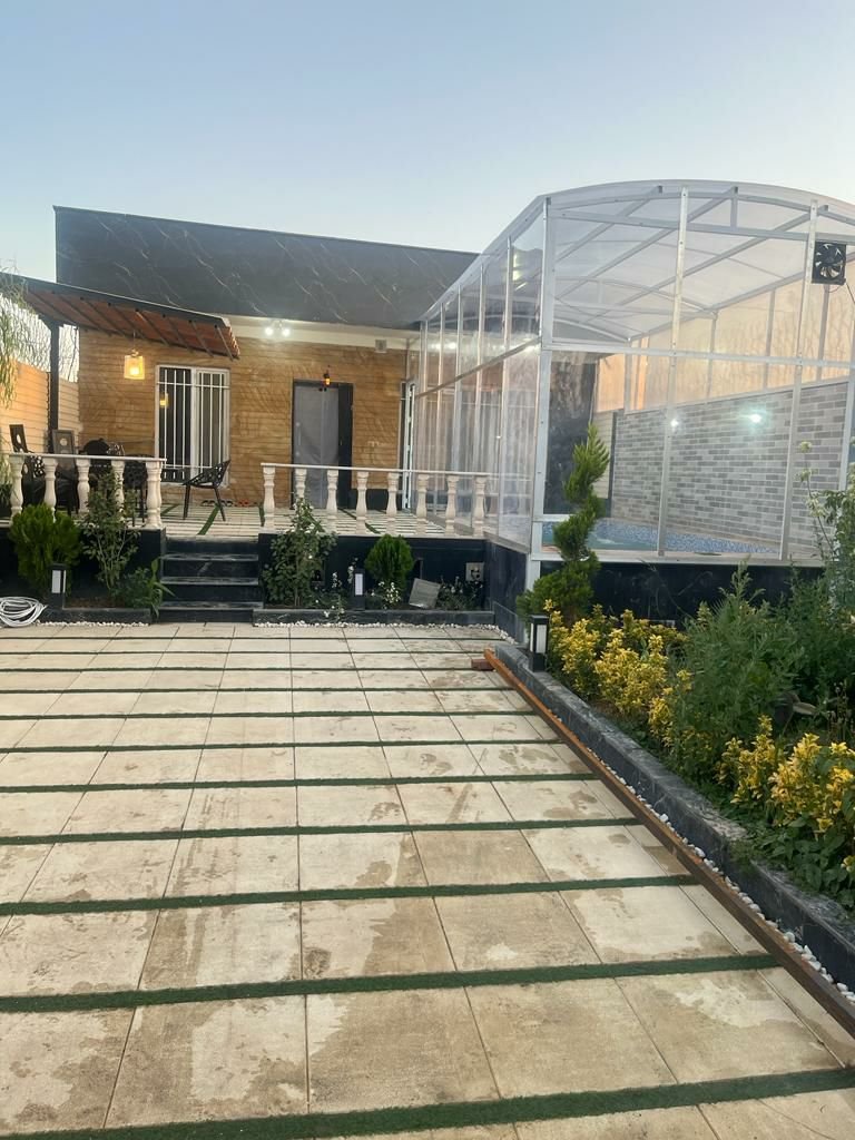 ویلا یک خوابه استخردار آبگرم زنبق 2