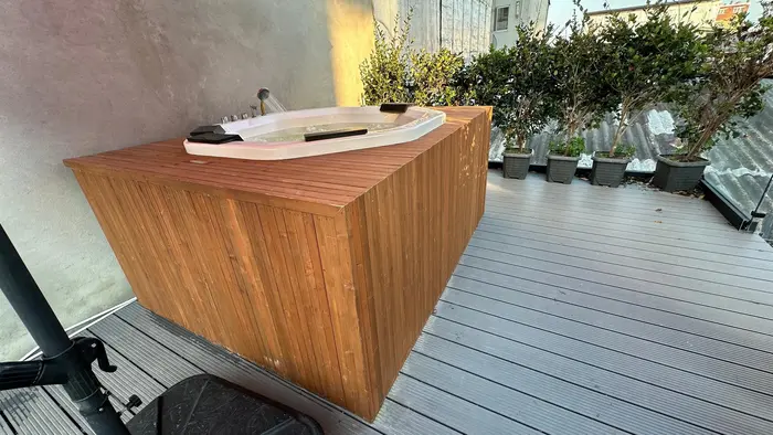 ویلا دوبلکس استخردار آبگرم ساحلی چهارخوابه دارایی