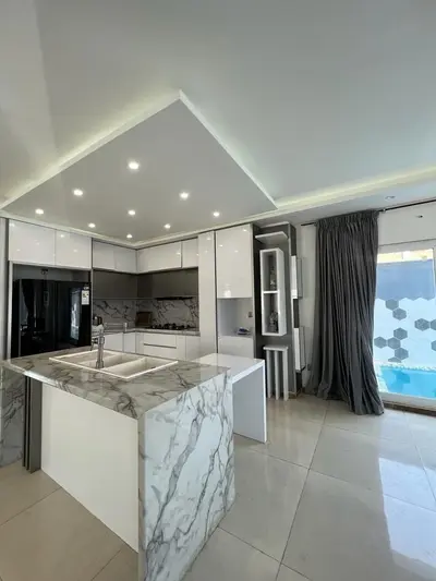 ویلا تریپلکس استخردار آبگرم چهارخوابه الهیه خسروی