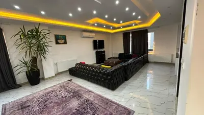 ویلا تریپلکس استخردار آبگرم چهارخوابه نسیم ۶