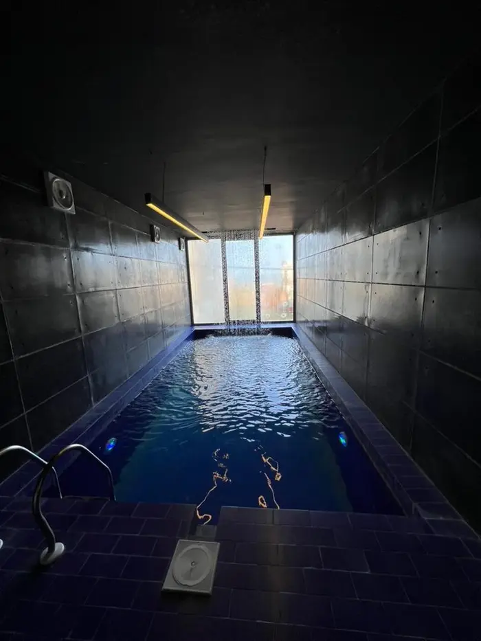 ویلا دوبلکس استخردار آبگرم ساحلی چهارخوابه دارایی