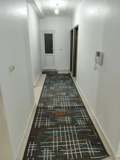 آپارتمان دوخوابه رویال سرو 2