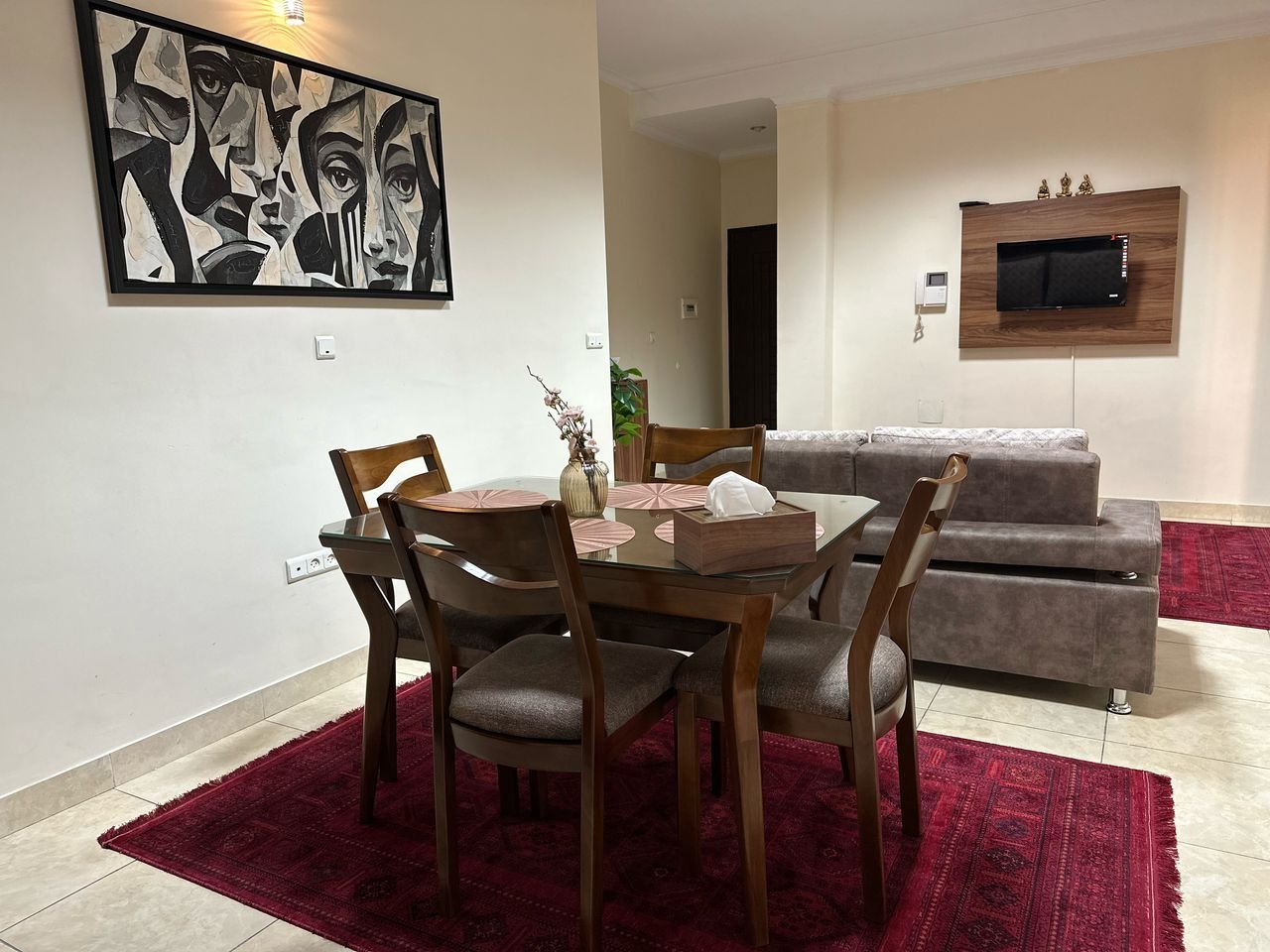 آپارتمان یک خوابه سورنا - واحد ۱۲ مطهری