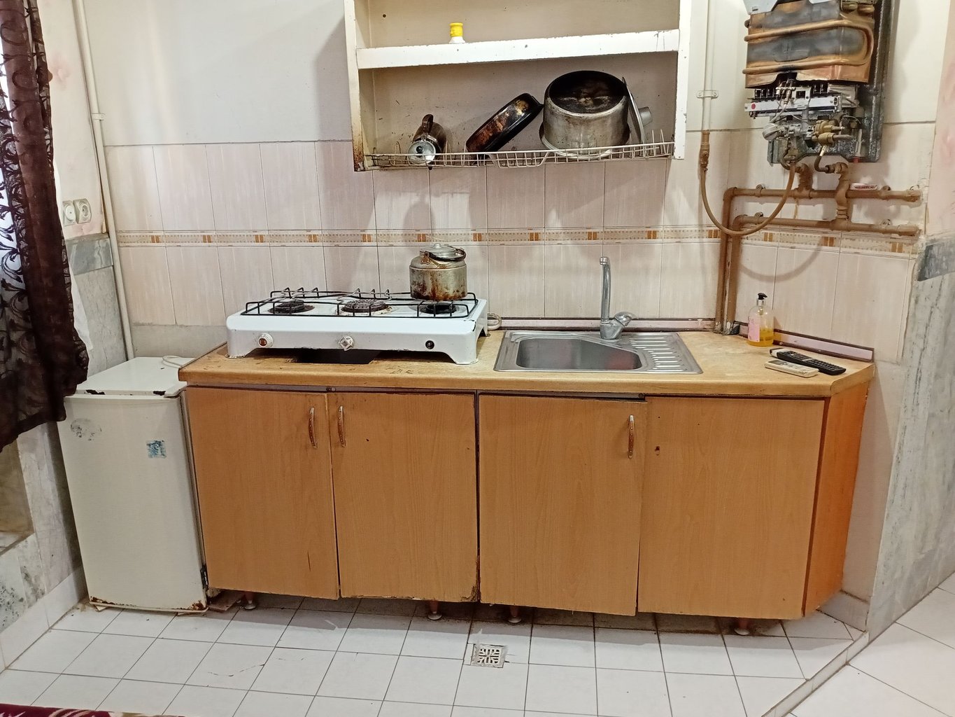 سوئیت آستانه پرست - واحد 104