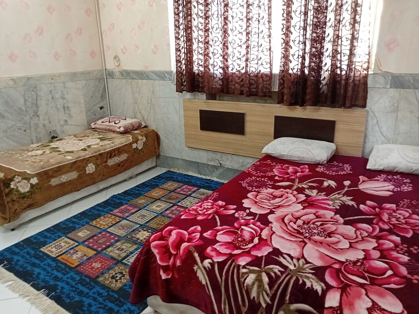 سوئیت آستانه پرست - واحد 104