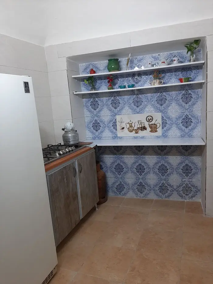 مسافرخانه بهار - واحد 102 - آشپزخانه اشتراکی