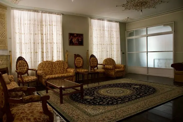 ویلا پنج خوابه استخردار برنا