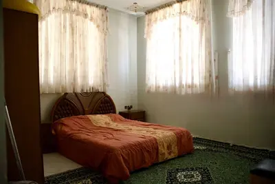 ویلا پنج خوابه استخردار برنا