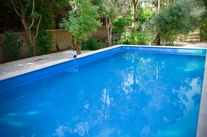 ویلا پنج خوابه استخردار برنا