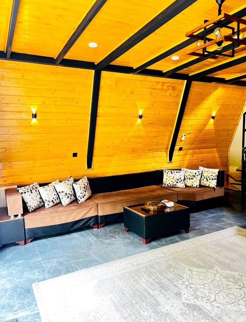 کلبه سوئیسی جنگلی هاریکا