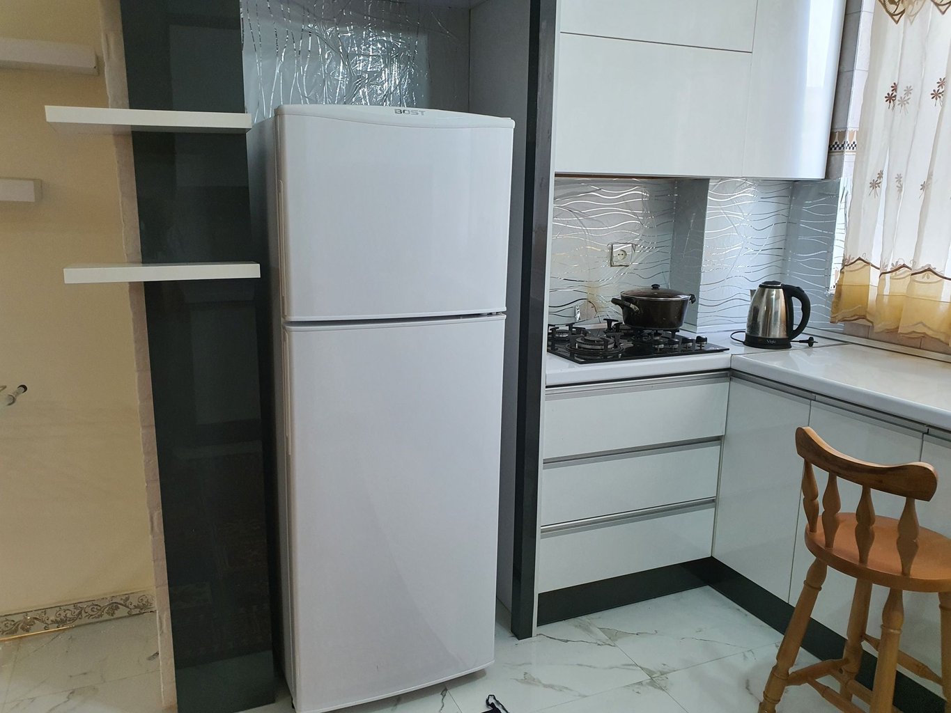 آپارتمان یک خوابه دل رز انقلاب