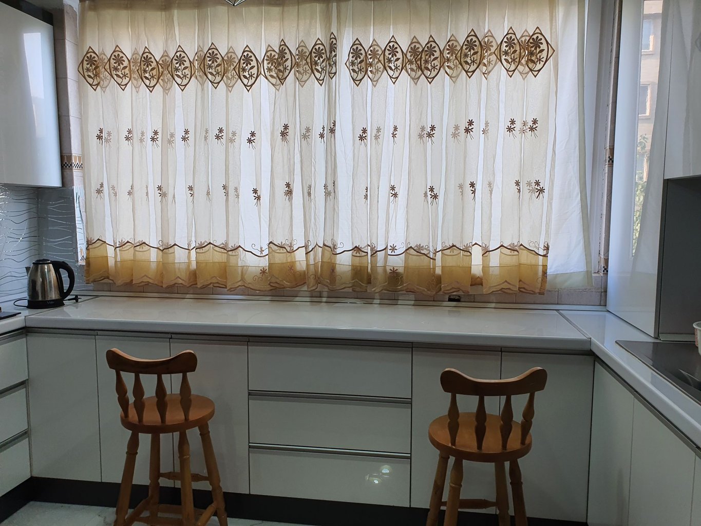 آپارتمان یک خوابه دل رز انقلاب