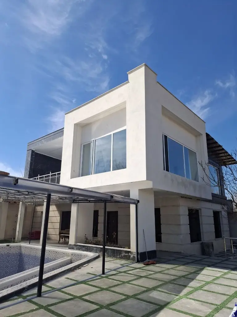 ویلا سه خوابه استخردار آبگرم نگین غرب