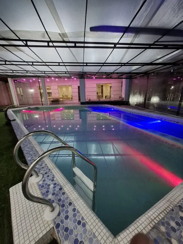 ویلا سه خوابه استخردار آبگرم نگین غرب