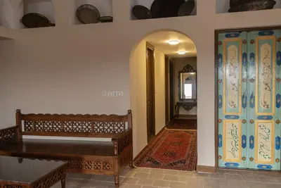 بومگردی ارباب شاده - سوئیت سنتی شاه نشین