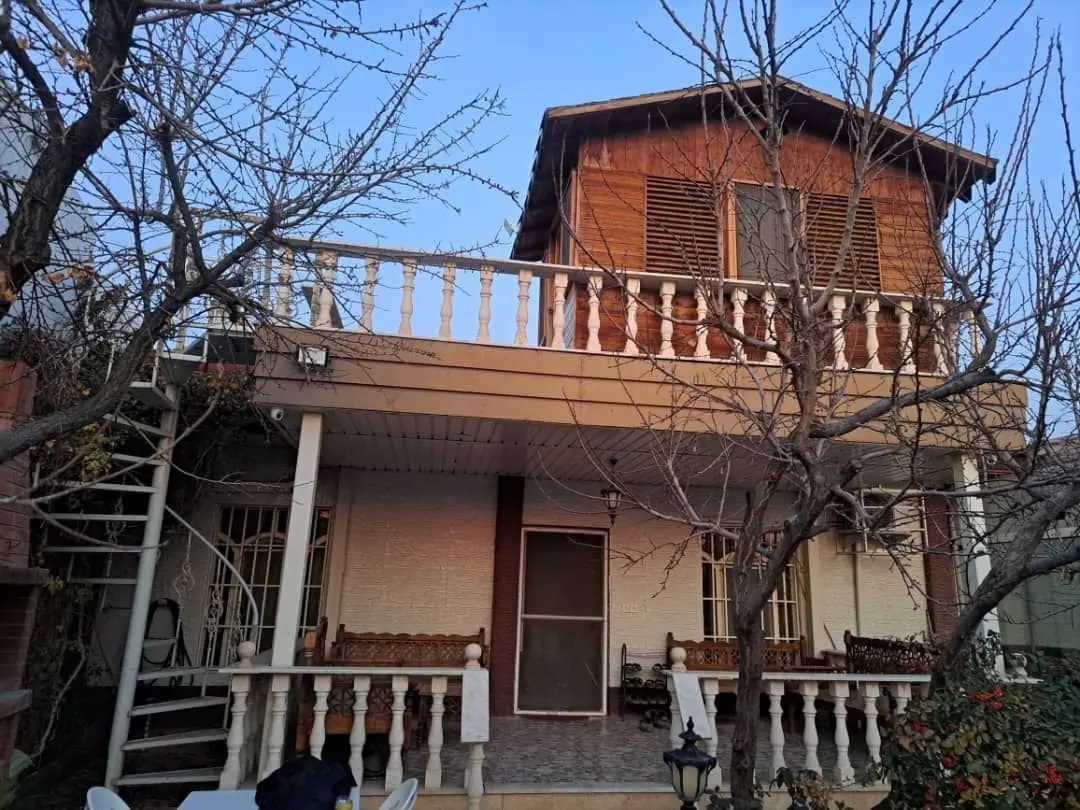 ویلا یک خوابه استخردار آبگرم سبزه باغچه