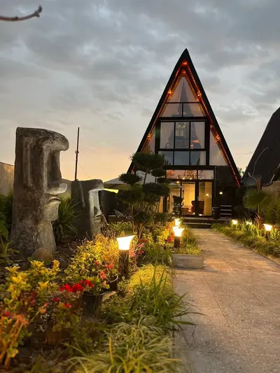 کلبه دوخوابه سوئیسی استخردار آبگرم شیرنژاد