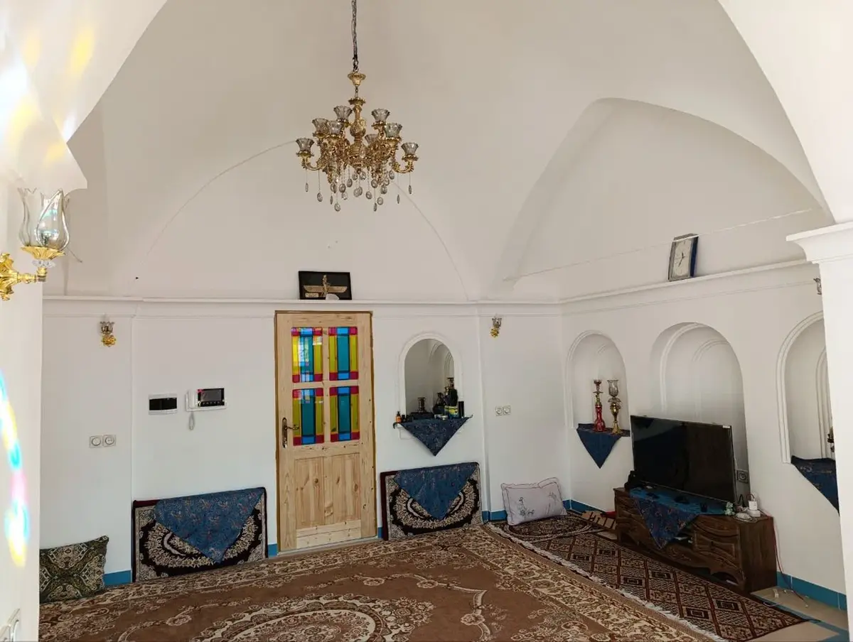 بوم گردی آرش شایقی - واحد داریوش