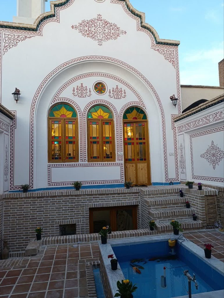 آرش شایقی - واحد داریوش