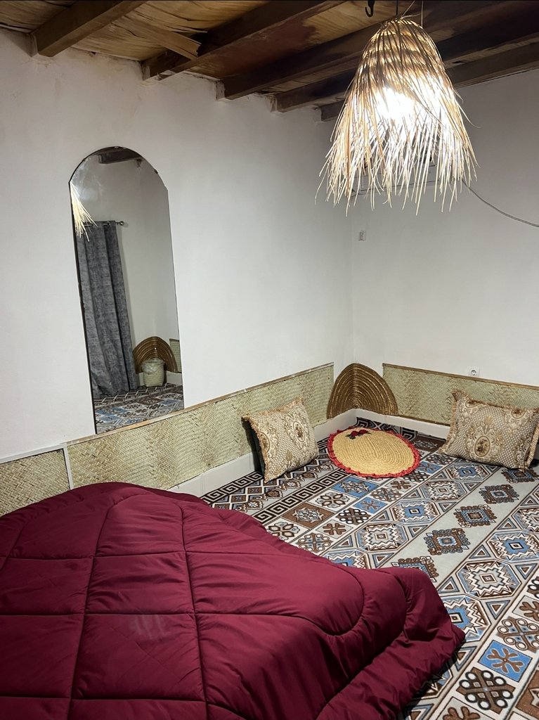 بومگردی آنامیس 1 - واحد تک درخت