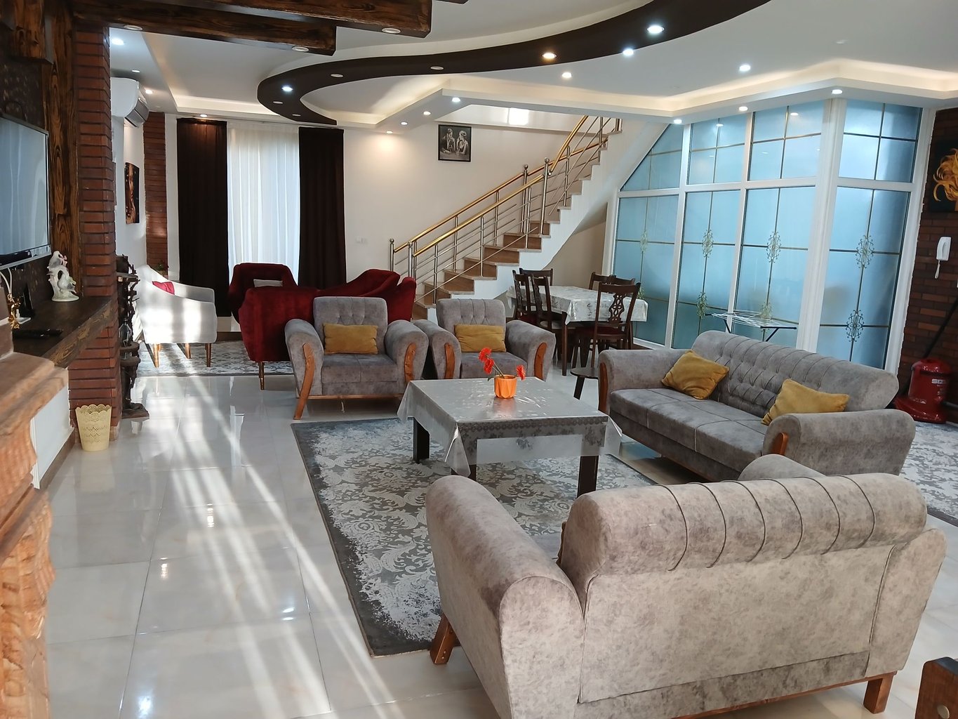 ویلا سه خوابه استخردار آبگرم مهرسانا