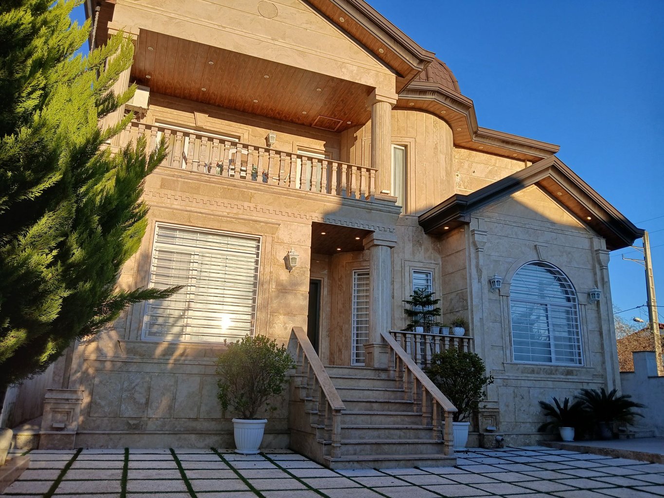 ویلا سه خوابه استخردار آبگرم مهرسانا