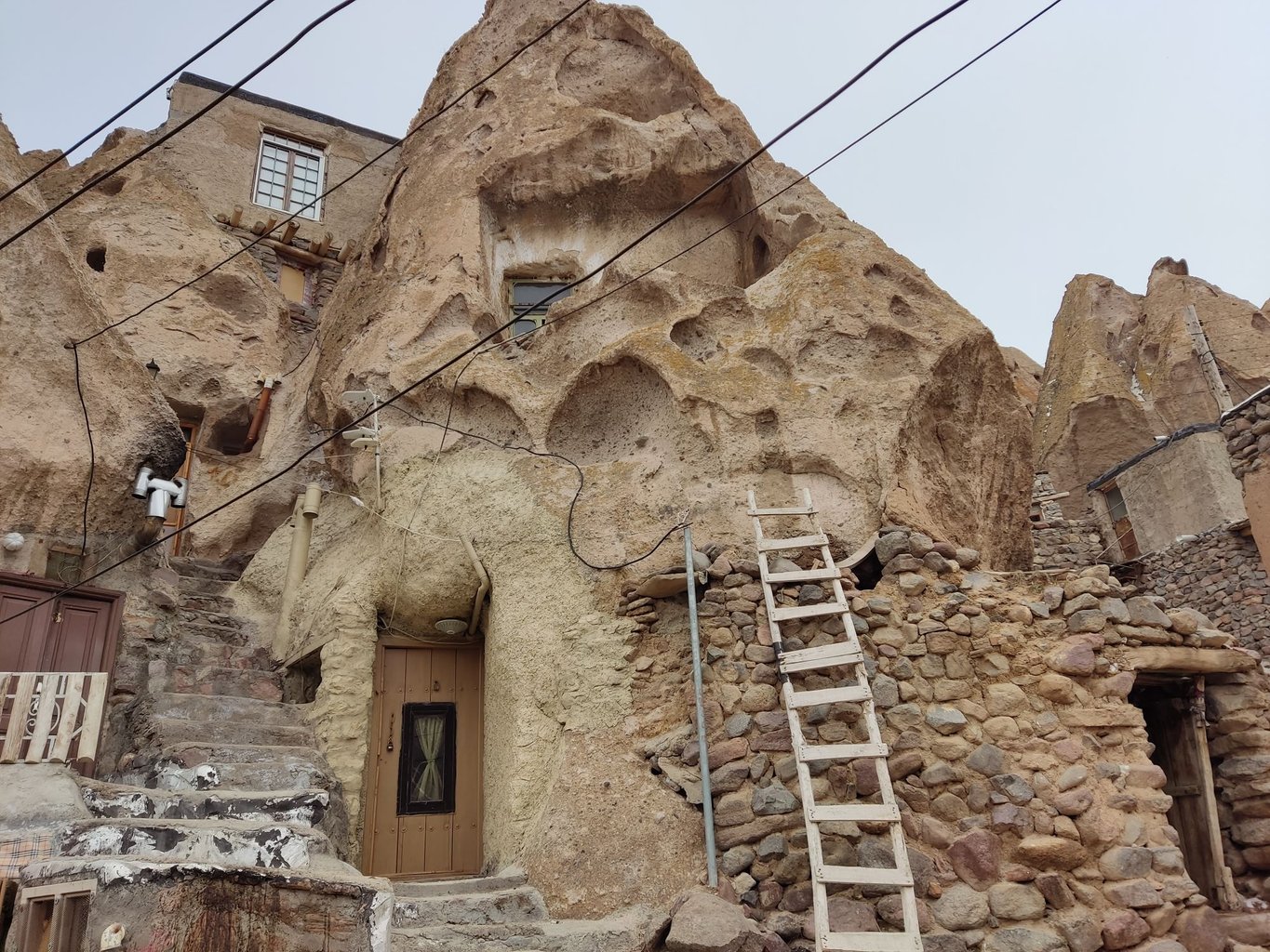 سوئیت یک خوابه کندوان - واحد عمارت سنگی 1 - نمای خارجی
