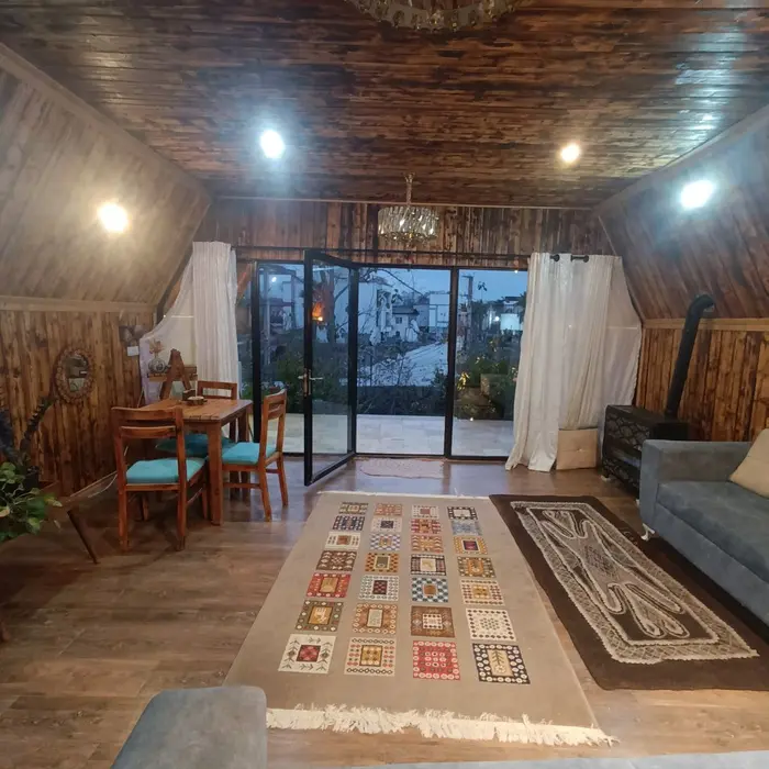 کلبه یک خوابه چوبی ارم