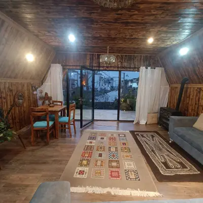 کلبه یک خوابه چوبی ارم