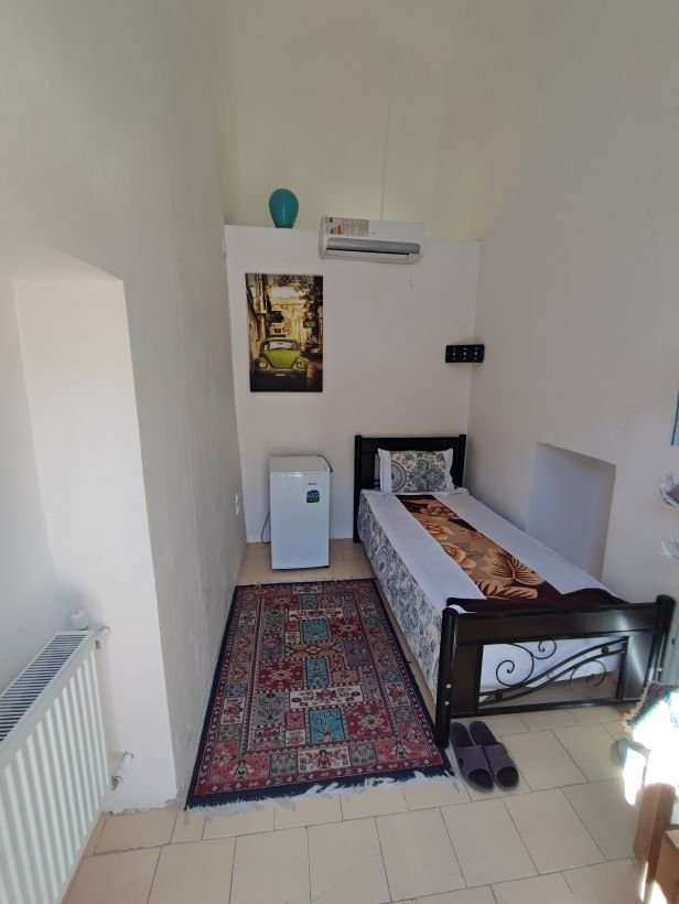 ثنا - واحد یک تخته