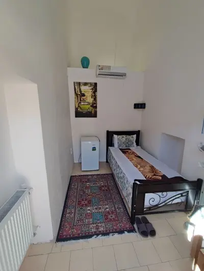 اقامتگاه سنتی ثنا - واحد یک تخته