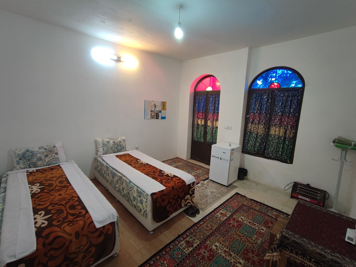 ثنا - واحد دو تخته تویین