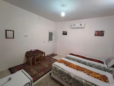 اقامتگاه سنتی ثنا - واحد دو تخته تویین