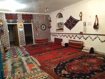 بومگردی سه خوابه چهارطاقی