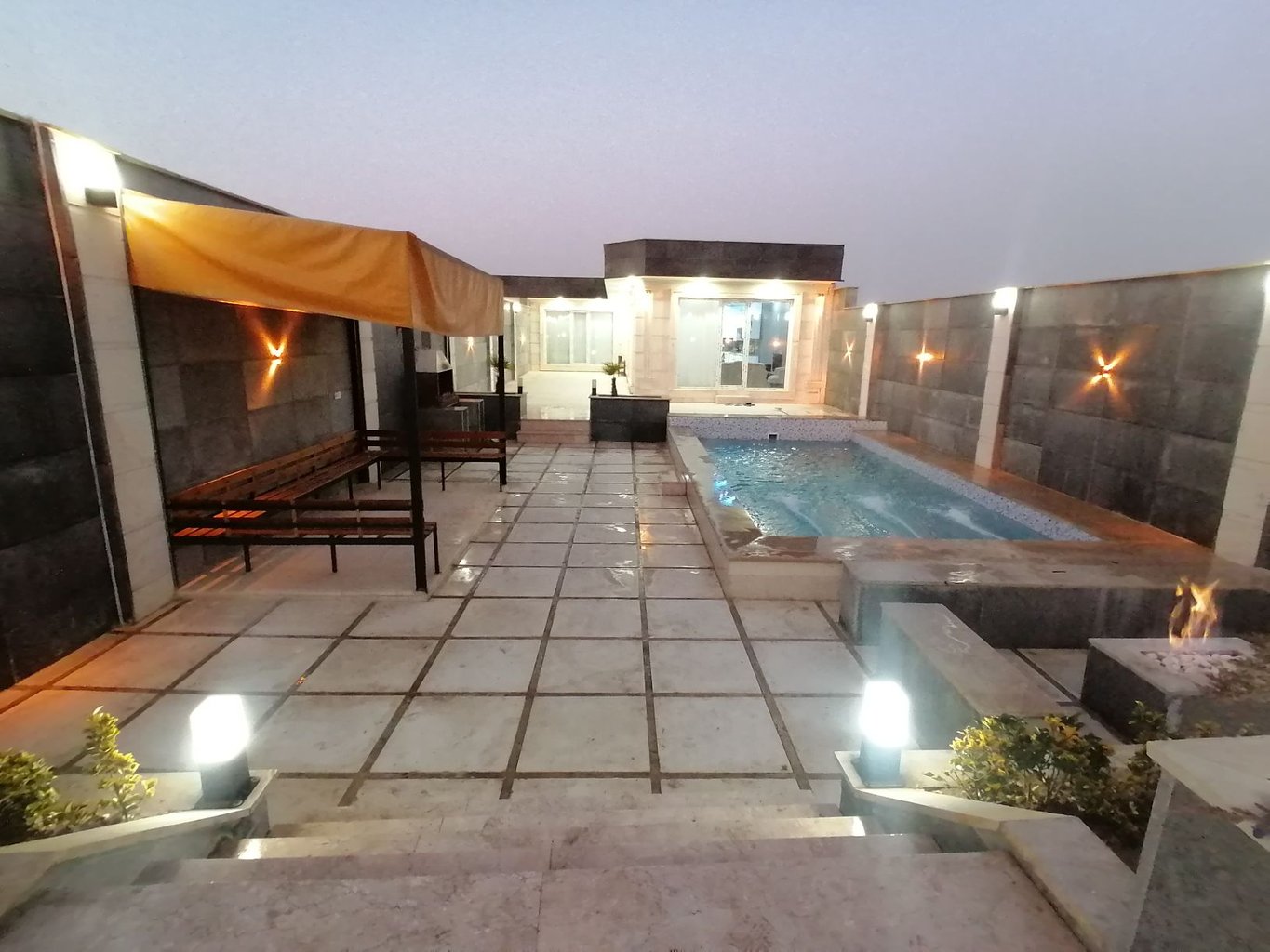 دوخوابه استخردار آبگرم آنی