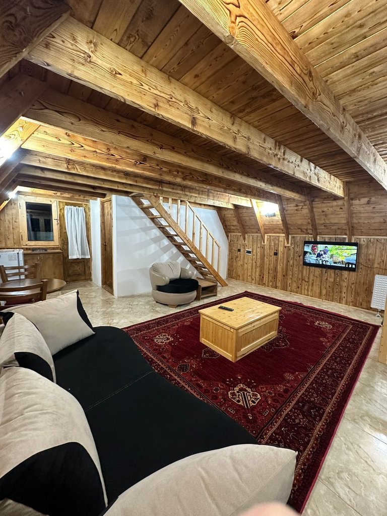 یک خوابه دهکده چوبی