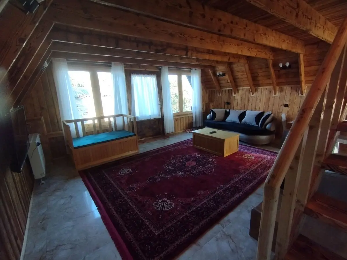 کلبه یک خوابه دوبلکس چوبی ریحان 1