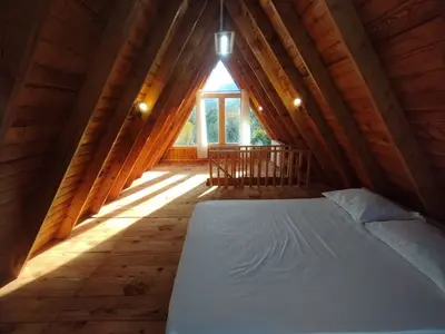 کلبه یک خوابه دوبلکس چوبی ریحان 1