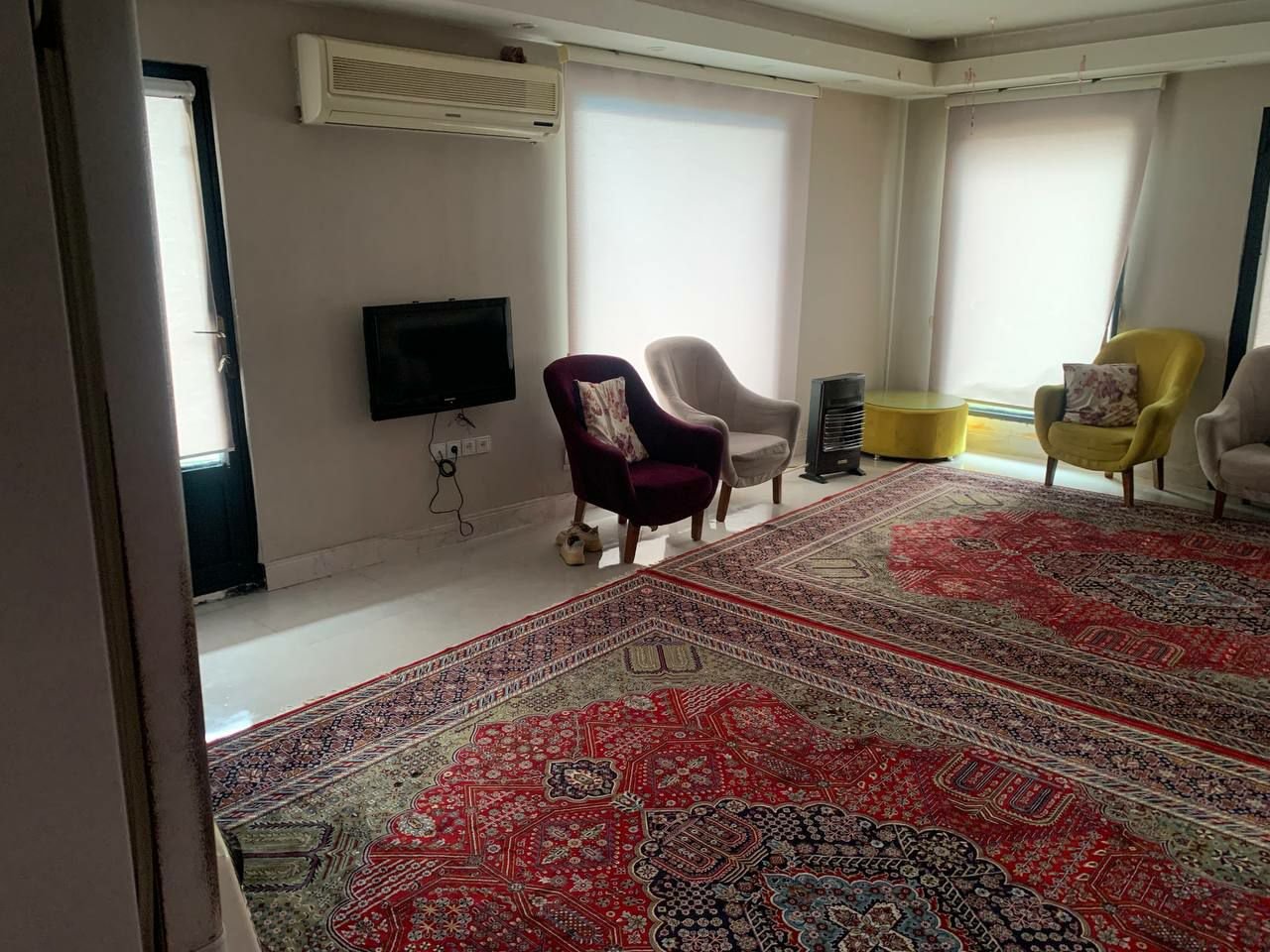 یک خوابه استخردار آبگرم دلی