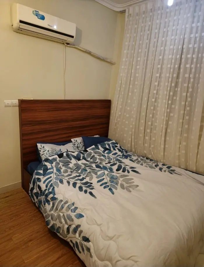 آپارتمان یک خوابه کارمانیا