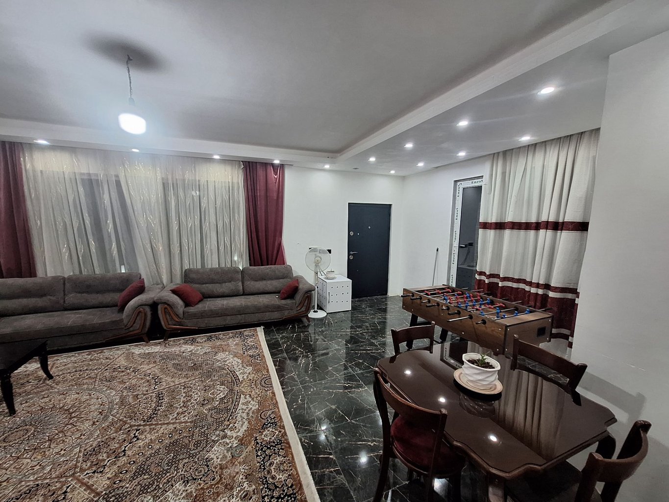 ویلا دوخوابه استخردار آبگرم لاله 122